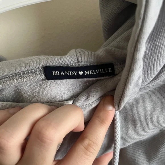 Brandy melville yosemite hoodie - Picture 3 of 3